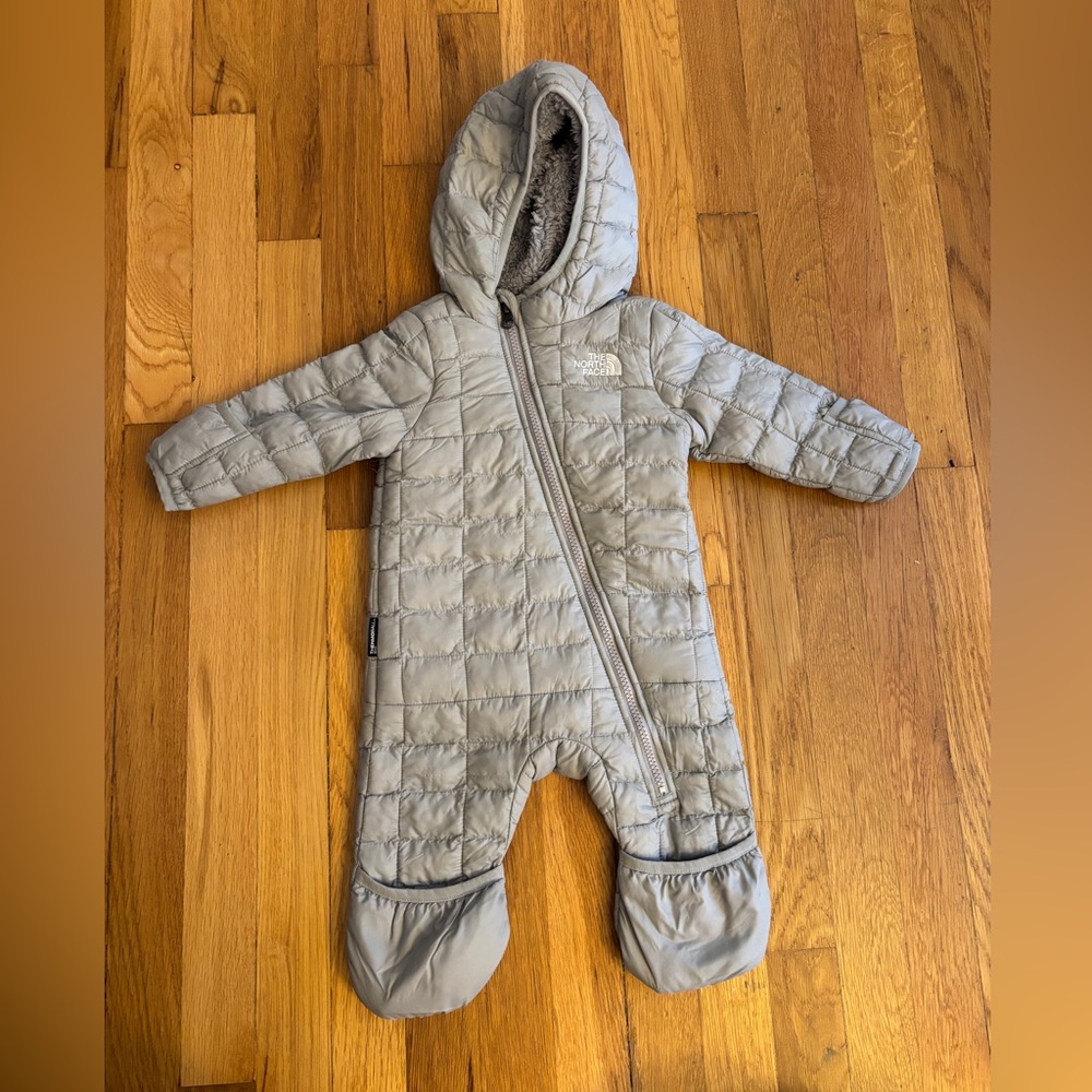 NWOT The North Face Down Baby Bunting